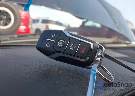 2017 Ford Mustang Ecoboost z USA, uszkodzony, nr VIN 1FA6P8TH2H5286881